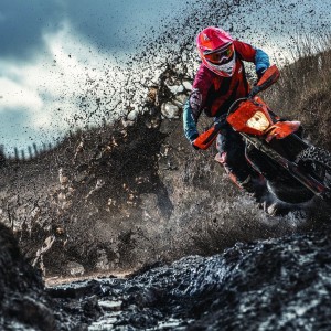 开云体育登录网站入口-英超：曼城在补时绝杀曼联，榜首位置再度动摇，曼城在英超赛场取得成功